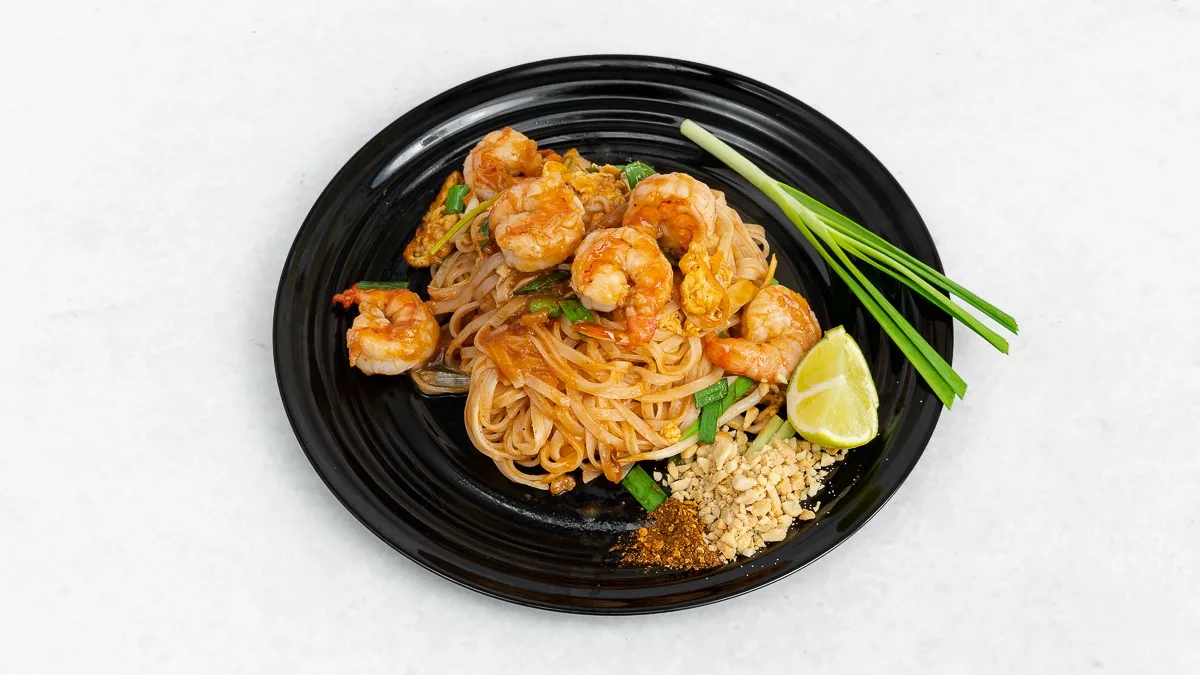 Pad thai s škampi
