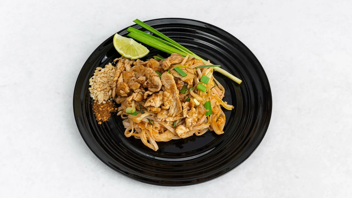 Pad thai z zelenjavo