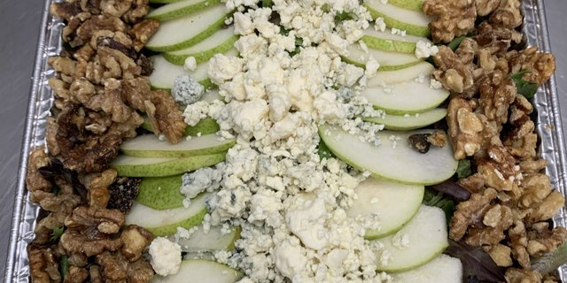 Pear and Gorgonzola Salad