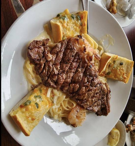 Fettuccine Alfredo