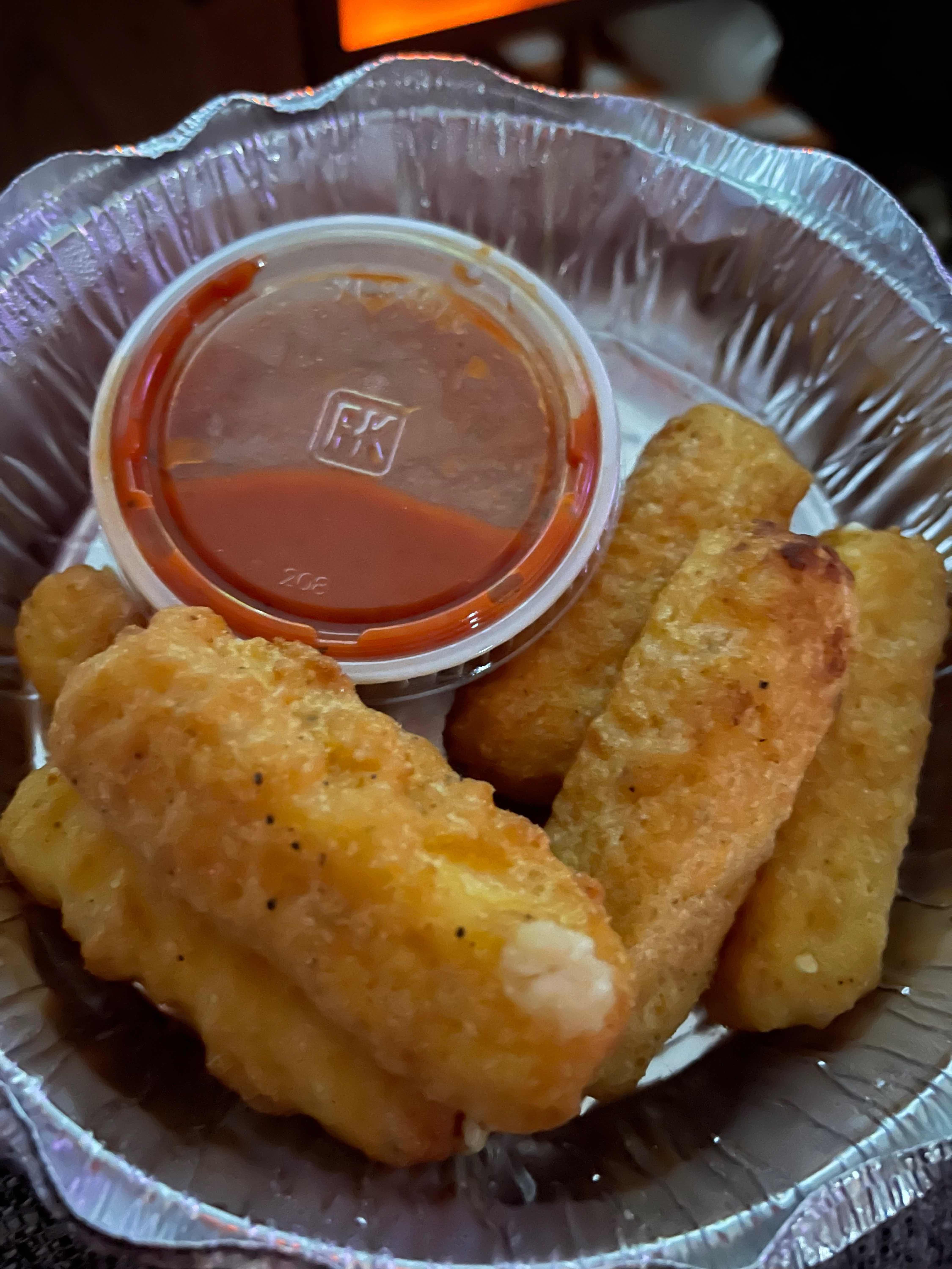 Mozzarella Cheese Sticks (6 pieces)