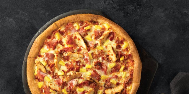 Gluten-Free Hawaiian Chicken Pizza w/ Cauliflower Crust