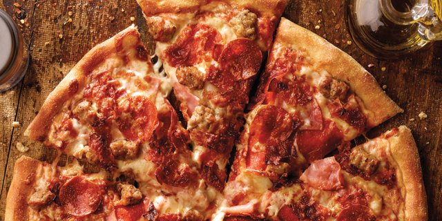Ultimate Magnifico Pizza