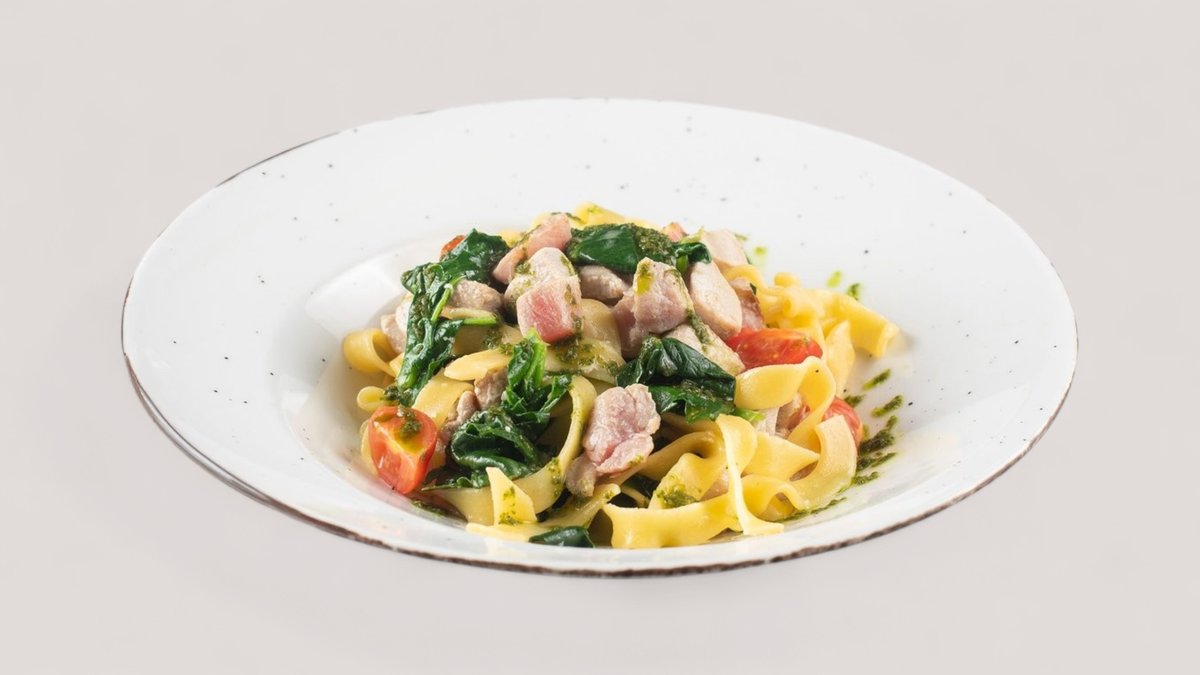 Tagliatelle tuna