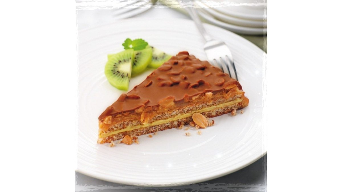 Миндальный SNICKERS