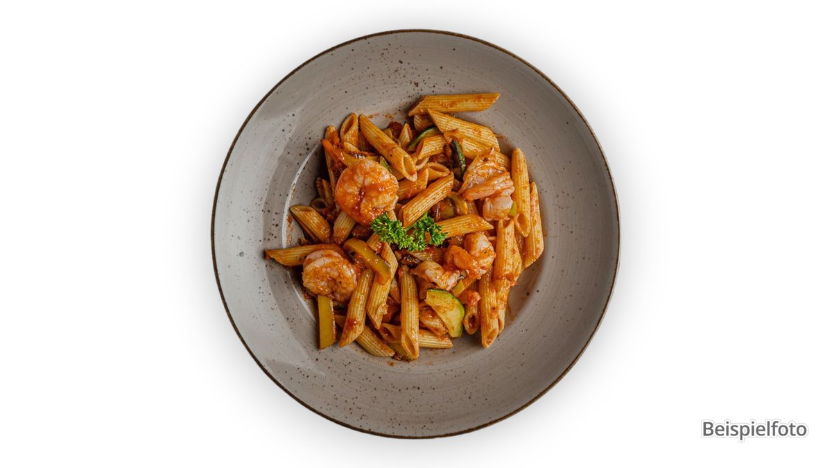 Rigatoni mit Garnelen und Spinat