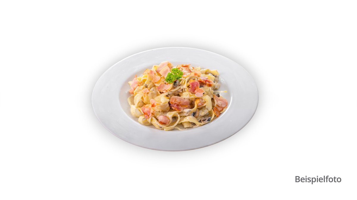 Rigatoni mit Lachs und Spinat