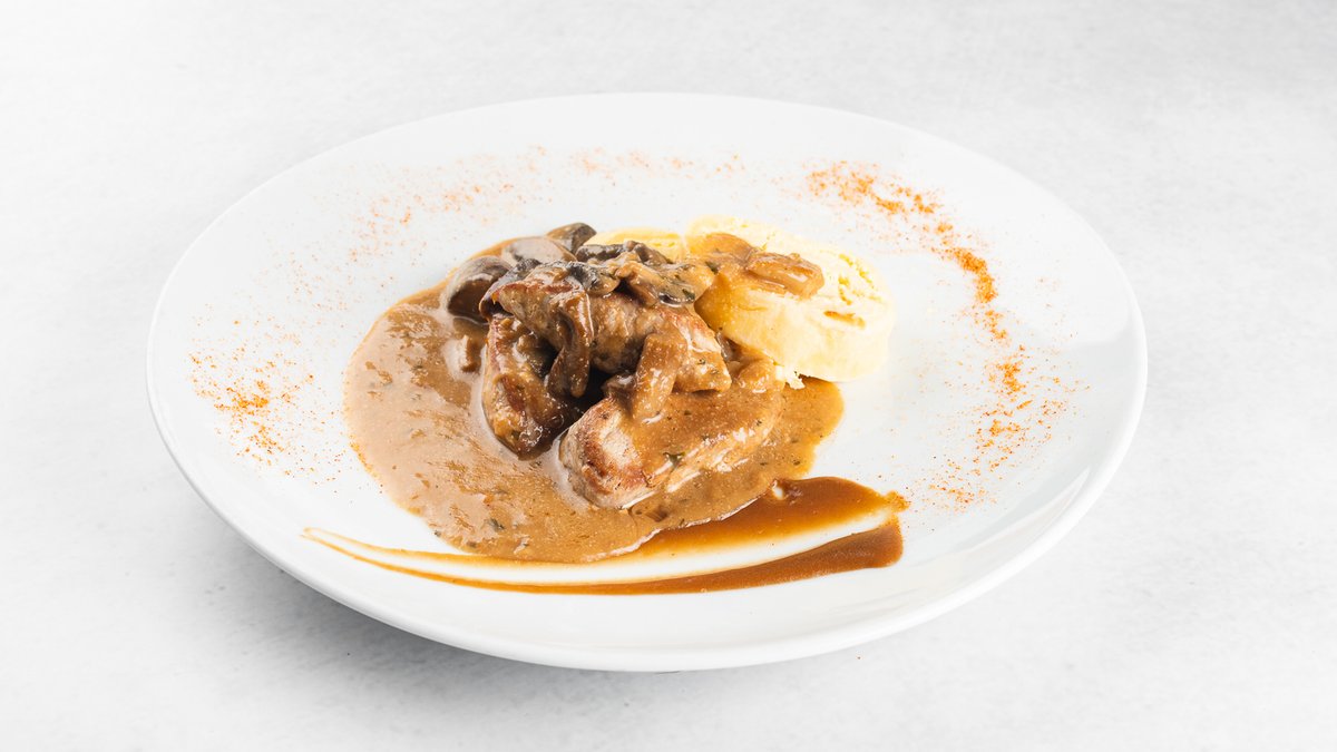Svinjski sous vide u umaku od gljiva s pire krumpirom
