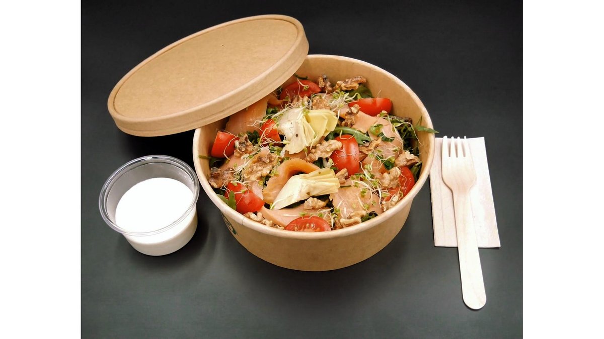 Salată Gourmet cu Somon Fume