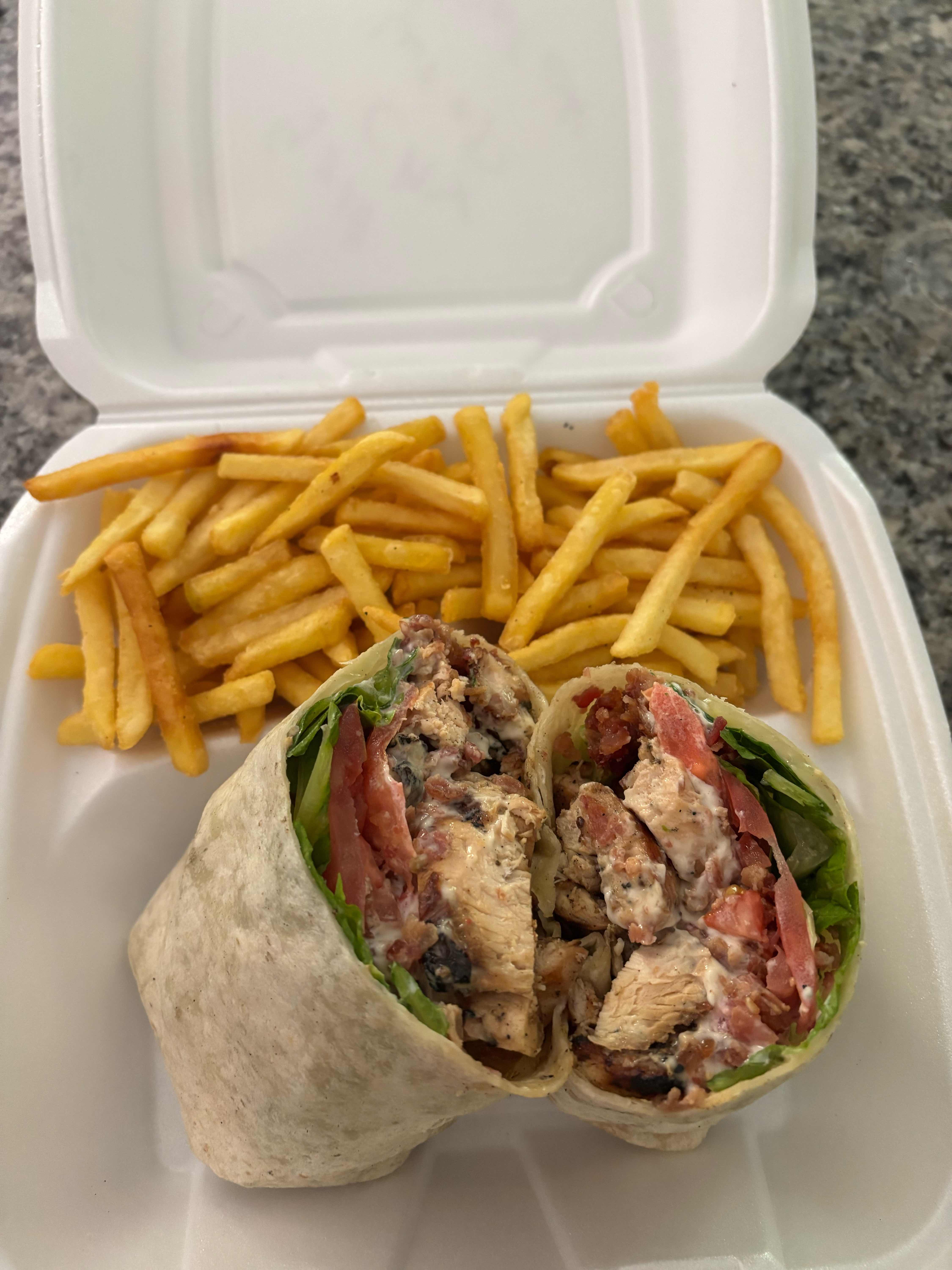 Fresh Grilled Chicken lettuce, tomato, mayo and provolone cheese (Wraps)