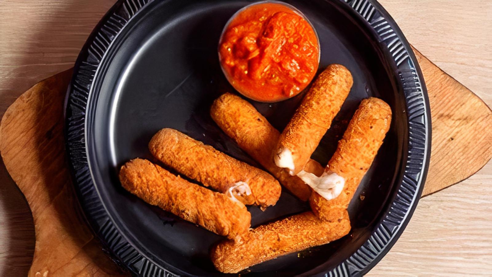 Mozzarella Sticks (7)