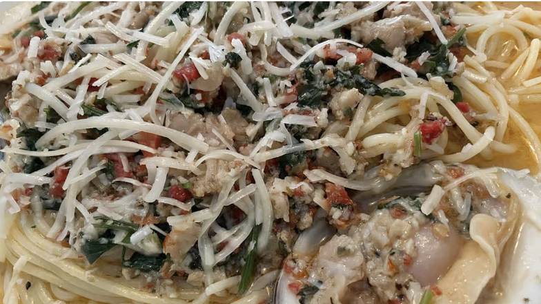 Spaghetti with Clam Sauce