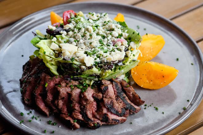 Black and Blue Steak Salad