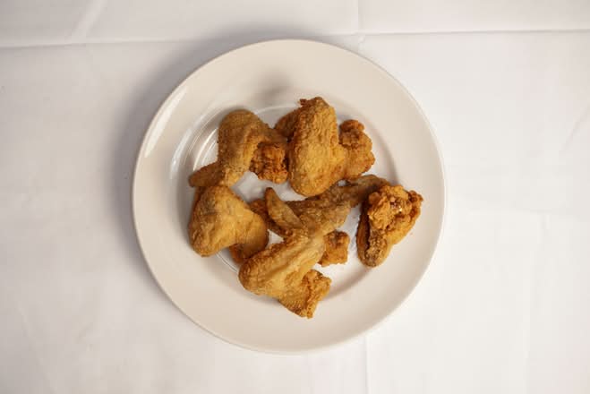 Fried Chicken Wings (6 pcs)