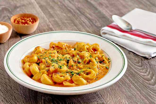 Tortellini Creamy Marinara