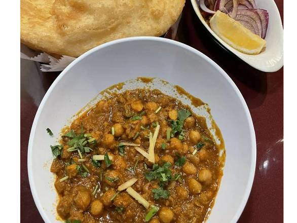 Chhola Bhatura