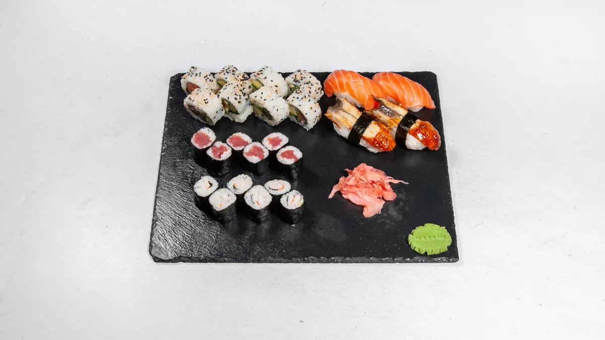 Sushi set 23