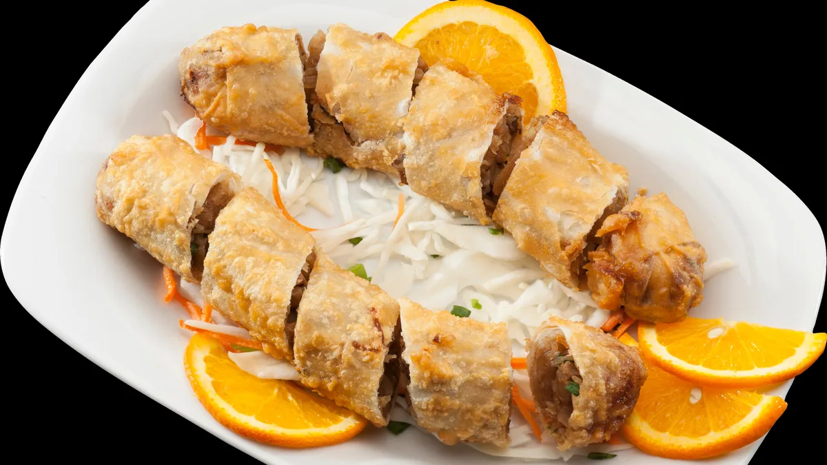 Kevadrullid kanaga