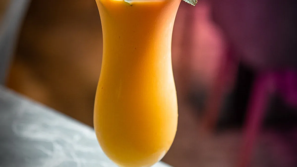 Mango lassi