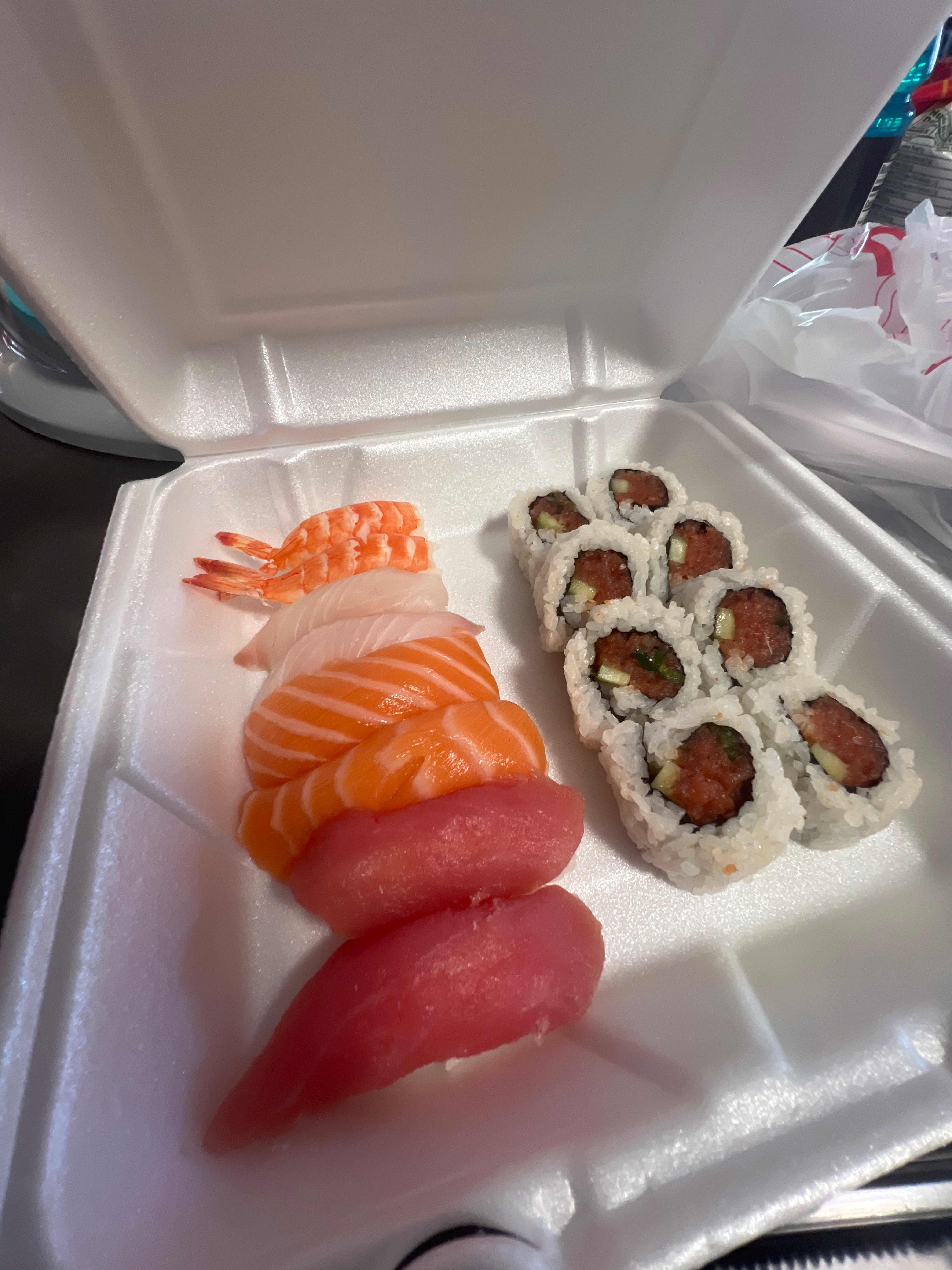 Nigiri (8 Pieces) + Spicy Tuna Roll with Miso Soup