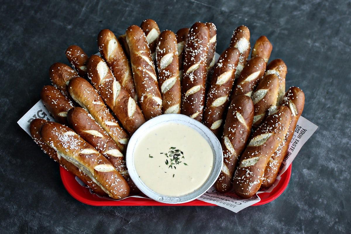 Party Platter Pretzel Sticks