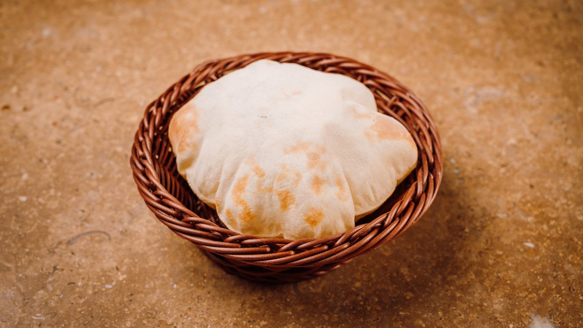Lipie libaneză caldă