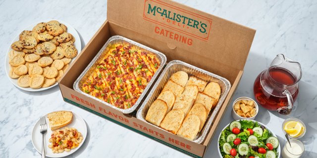 Baked Buffalo Mac and Cheese Bundle