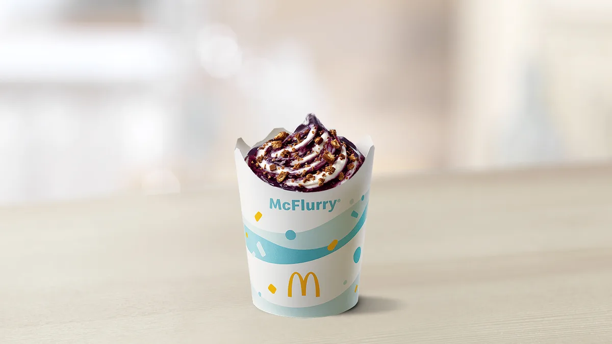 McFlurry (Blueberry/Kit-Kat)