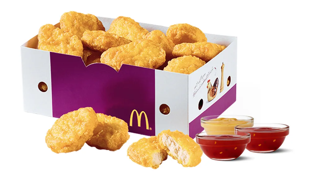 Chicken McNuggets 20 pcs + 3 sauces
