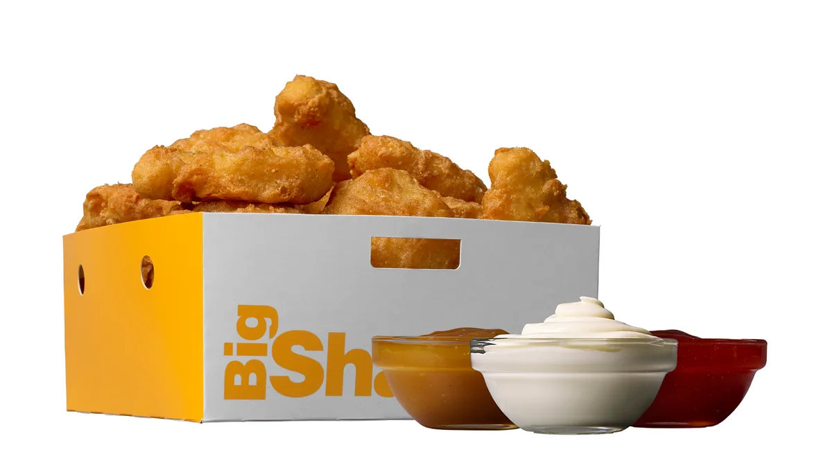 Chicken McNuggets 20 kpl + 3 dippiä