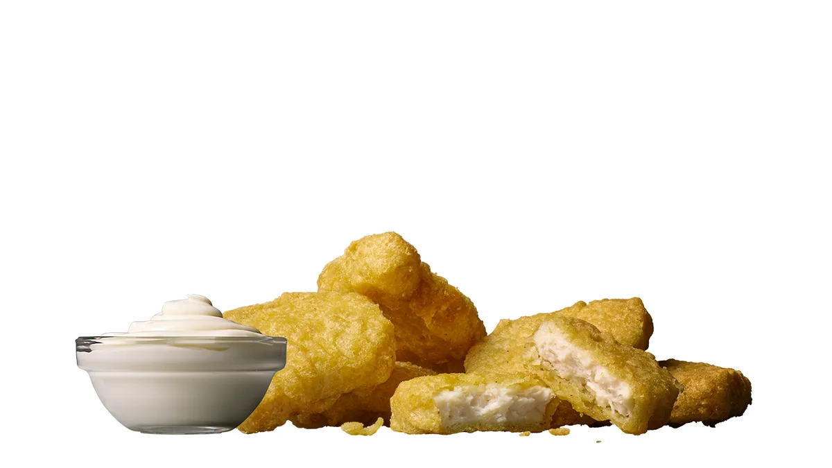 Chicken McNuggets 6 kpl + dippi