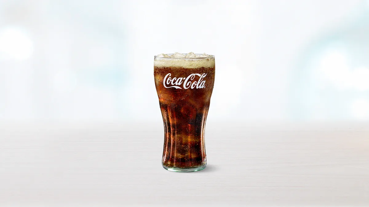 Μεσαία Coca - Cola 400ml (+ Περιβ.Τέλος)
