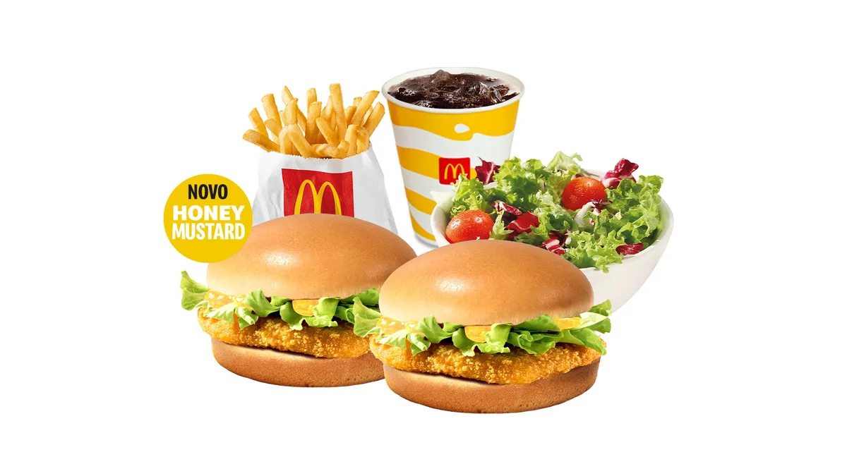 Dva Chickenburgera Honey Mustard  Combo obrok