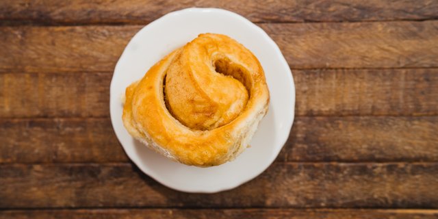Half-Dozen Cinnamon Rolls