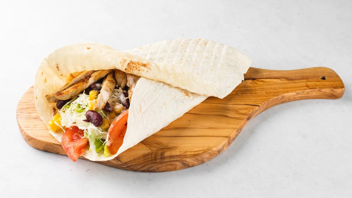 Tortilja s piščancem na žaru