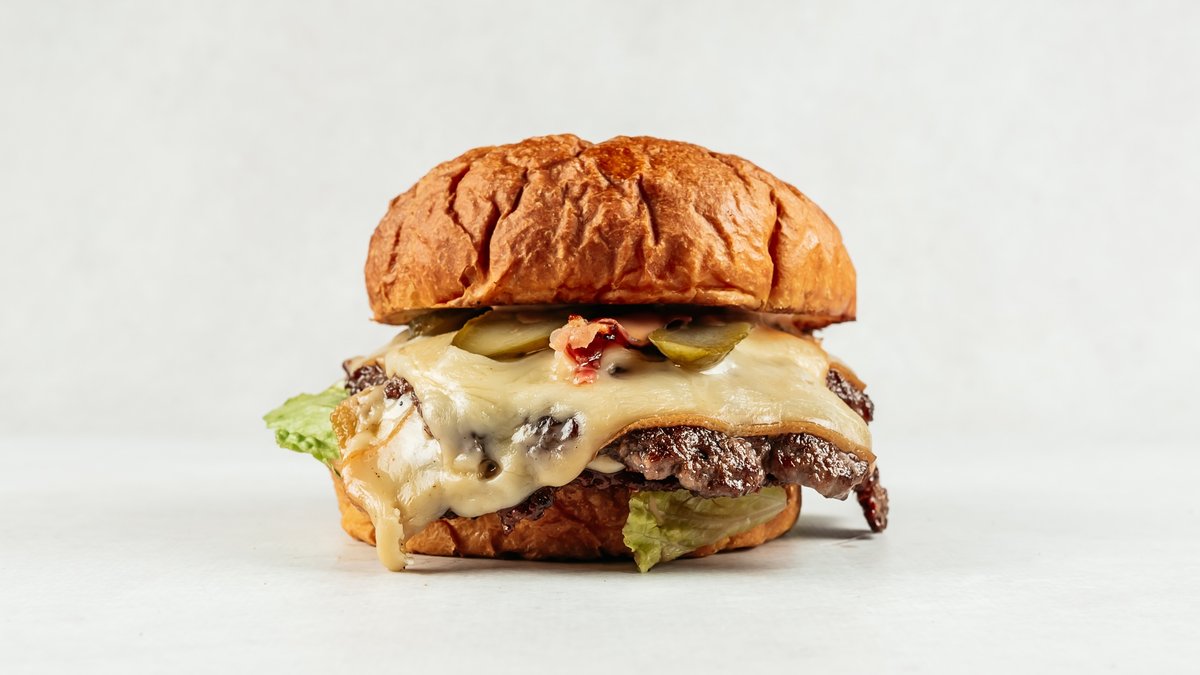 Smoked smash burger