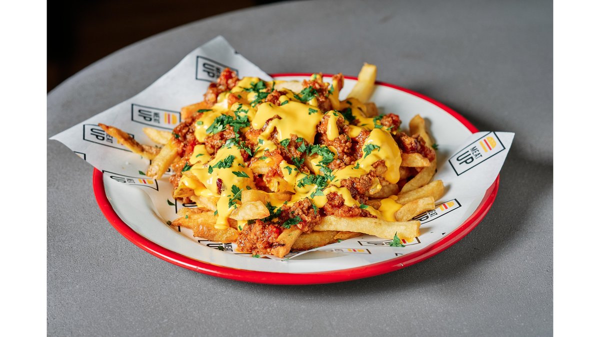 Chilli cheese fries