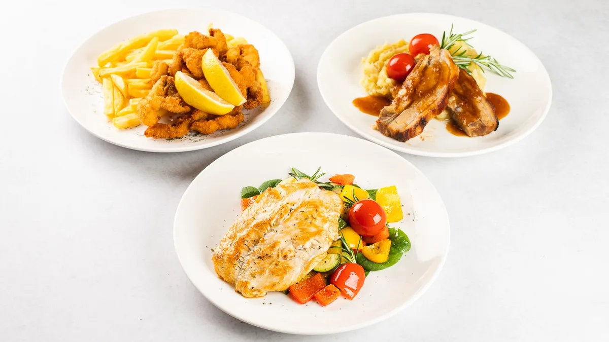 1. Mesni kaneloni z džuveč rižem in salsa omako (slika je simbolična)