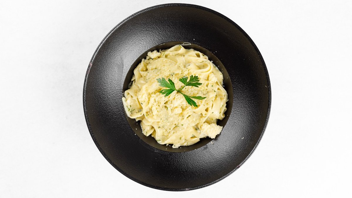 Fettuccine Alfredo