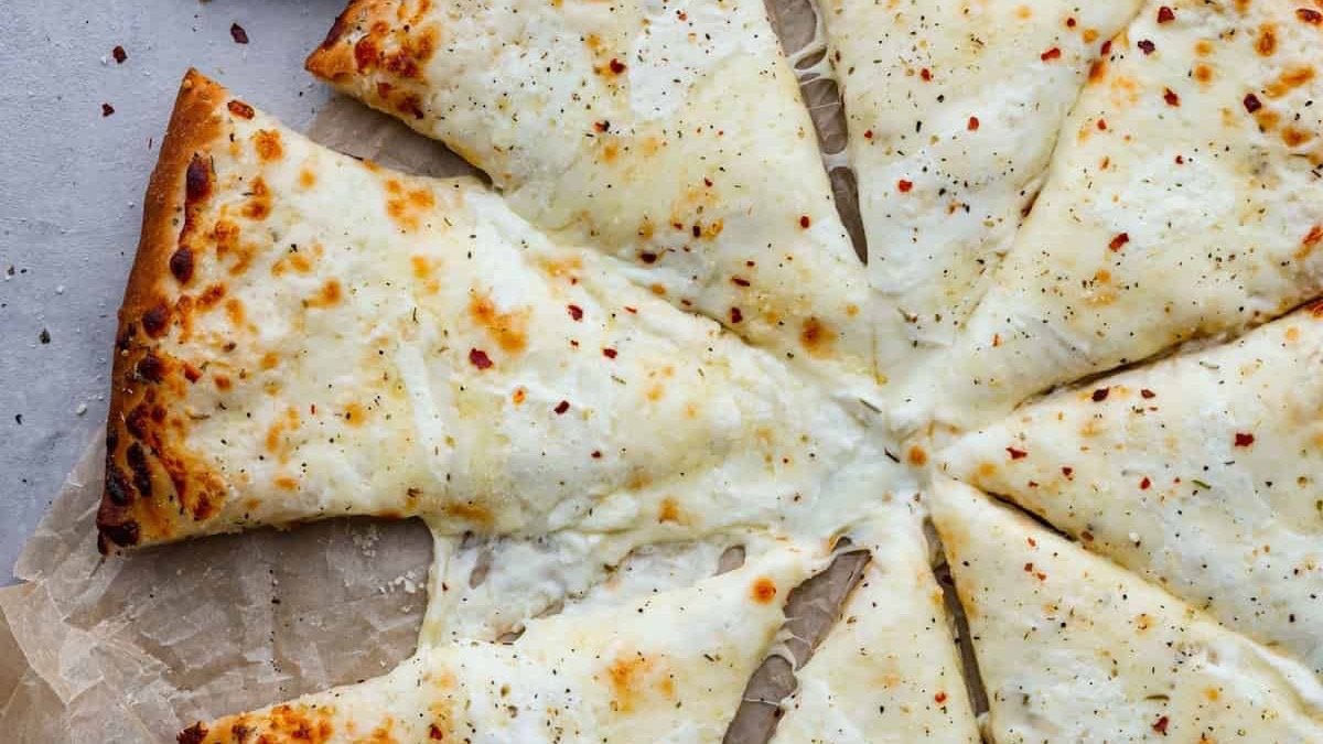 Quattro Formaggi Pizza