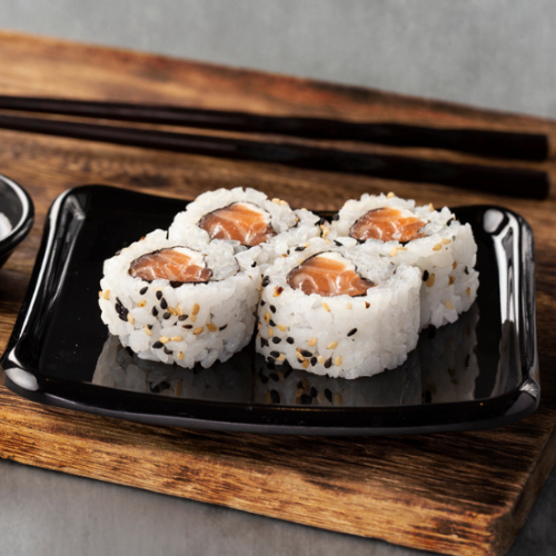 Uramaki de Salmão (4 Unidades)