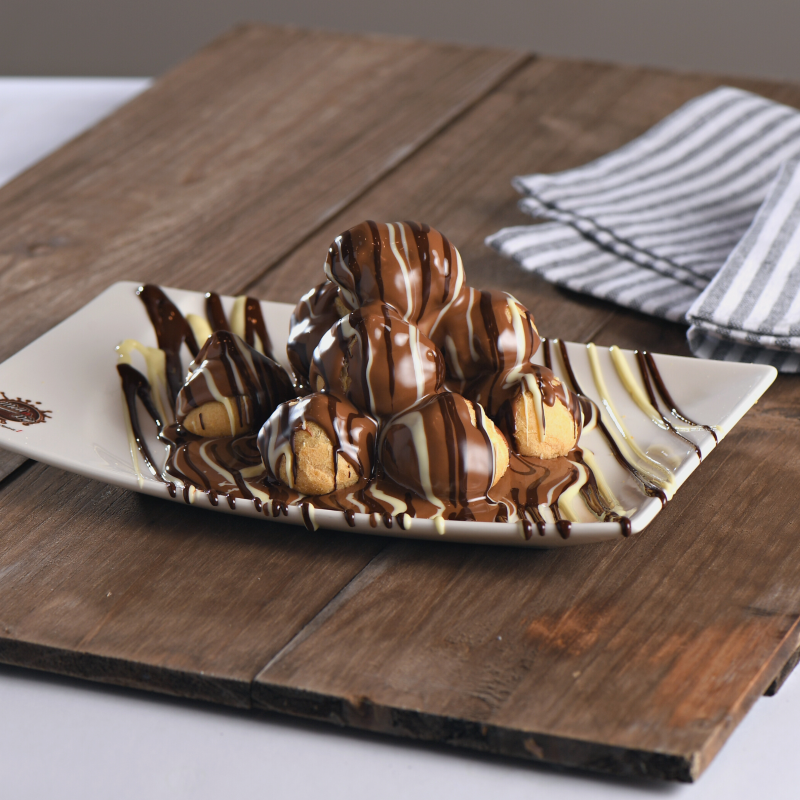 Eclair Pyramid