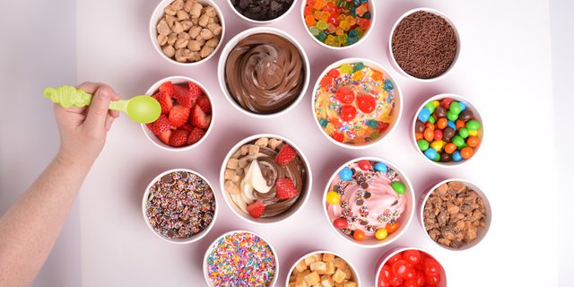 100 Cup and Topping Package