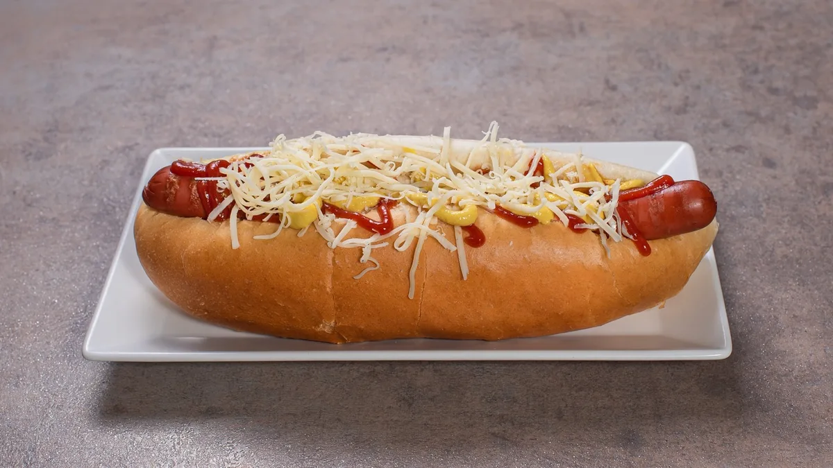 Óriás sajtos hot-dog