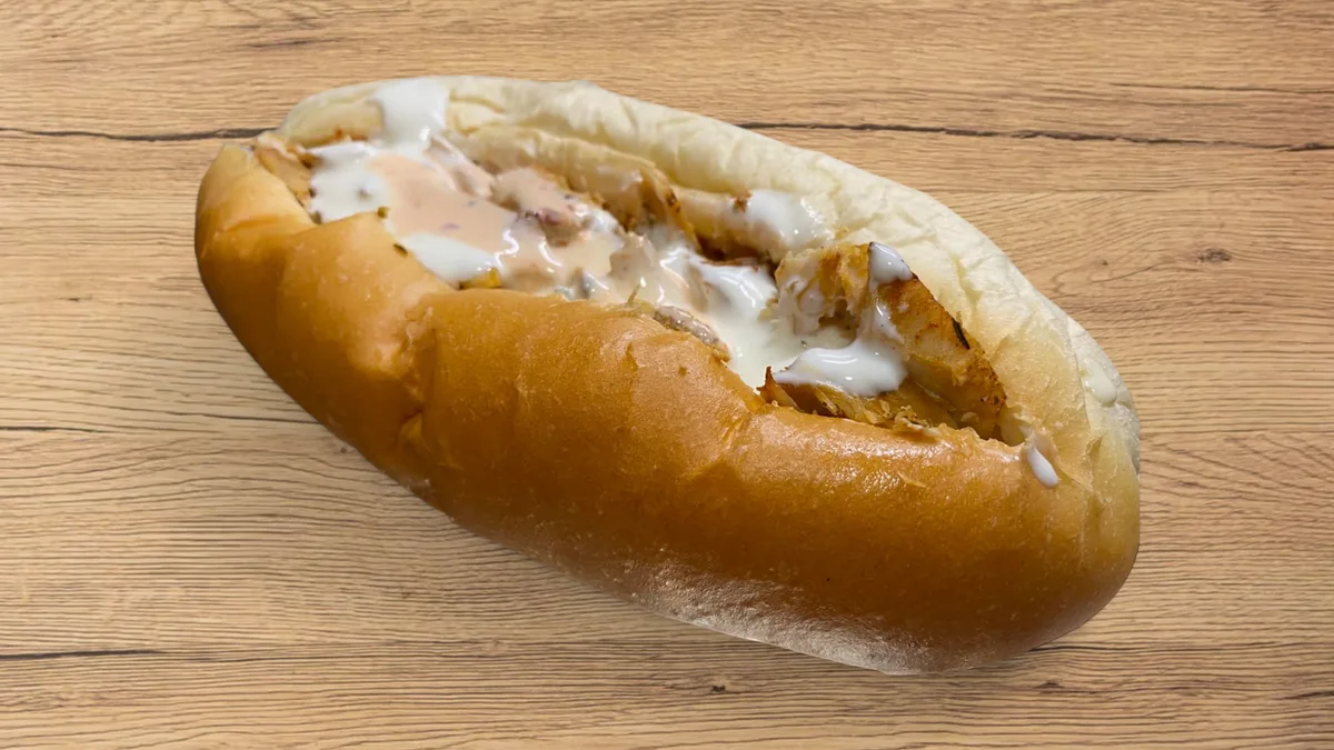 Óriás sima gyros kifliben