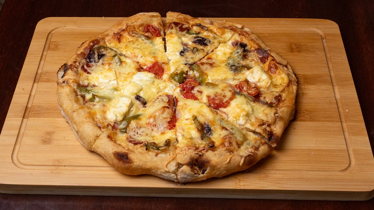 Pizza Μεσογειακή