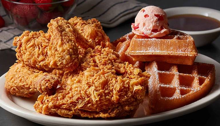 Fried Chicken and Waffle