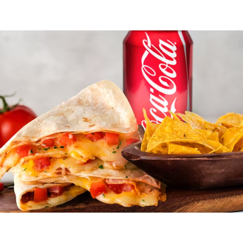 Quesadillas + Nachos + Refri Lata