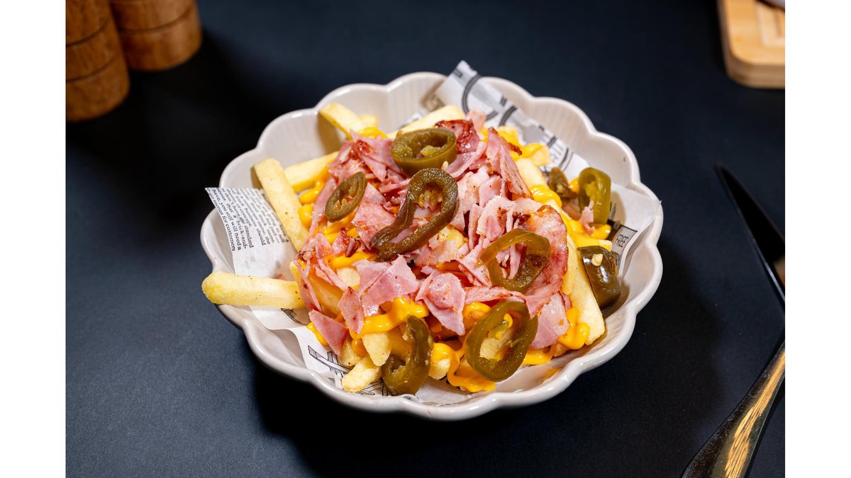 Loaded Fries (cu cedar, bacon, jalapeno) - medie