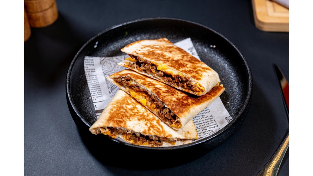 Quesadilla Cheesy Beef